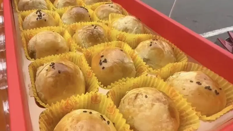中秋節倒數不二坊代購價飆漲,每盒15顆喊到2000元