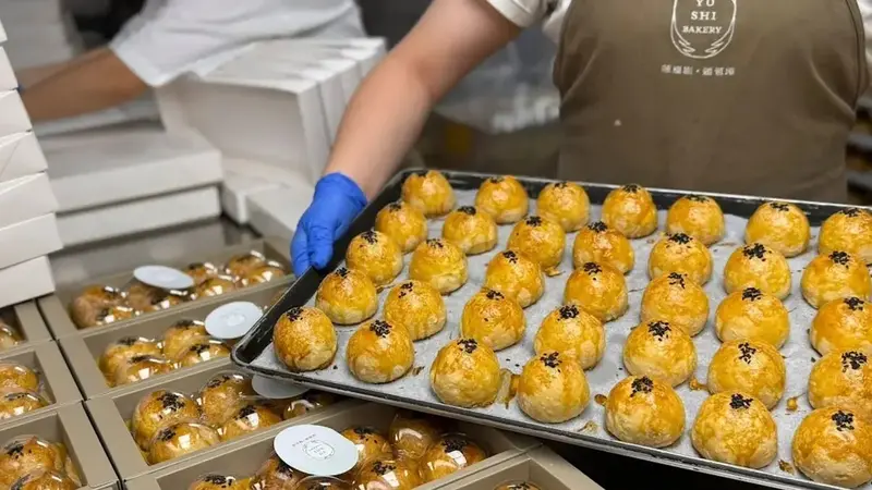 蛋黃酥界愛馬仕不紅了？快閃店排隊盛況不再掀熱議