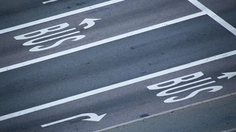 重慶北路4段公車專用道10月底通車，北市府出手改善下匝道交織風險（示意圖）
