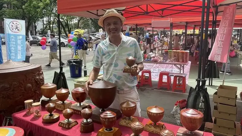 大溪陀螺成外交新亮點,達人黃連明巧思推廣在地風情