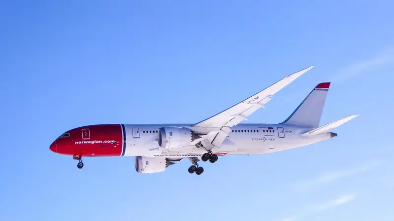 杜拜航空驚傳副機師揮刀劫機刺傷機長 澳洲跨機構反恐小組介入清查留學背景（示意圖）
