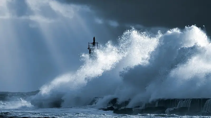 颶風羅艾爾進逼夏威夷群島,氣象單位警告考艾島當心龍捲風來襲(示意圖)