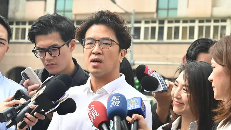 藍營翻舊文質疑沈伯洋毒品立場，沈伯洋回應：學術討論歡迎