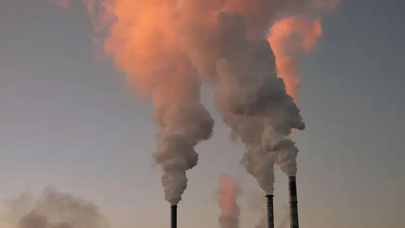 鄰國跨境煙霾直撲大馬 空氣品質惡化讓氣喘病例暴增(示意圖)