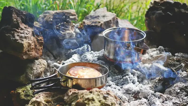 美福倉儲大火吞噬爭鮮上億食材求償碰壁 台北地院一審判決免賠(示意圖)
