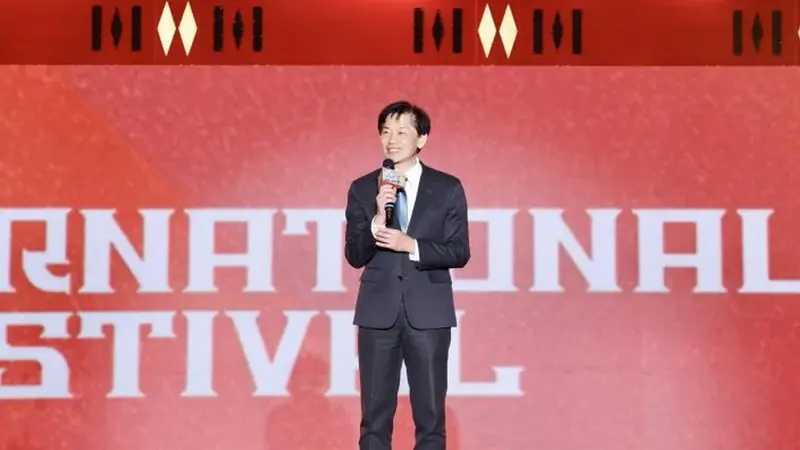 三十週年南瀛民俗藝術節新營登場，國內外三十四個團隊踩街吸睛