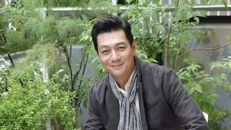 時隔多年重返金鐘盛會，聶雲吐露綜藝大哥張菲神隱動向