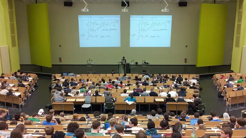 台大明年預算編列擴大海外學習，加碼外籍生獎學金與免費華語課（示意圖）