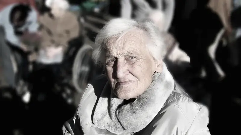 日本最高齡人瑞 115 歲辭世 生前超過八十歲仍堅持看診（示意圖）