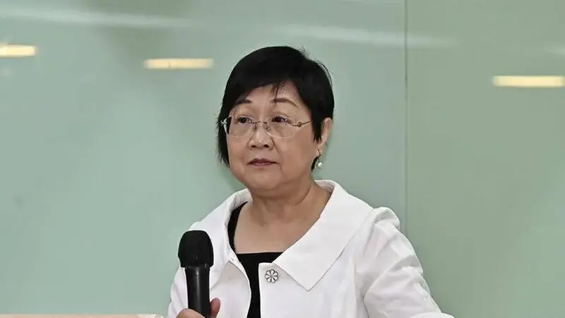 前僑委會長徐佳青遭控公帑慶生 僑務委員開記者會自清餐會性質