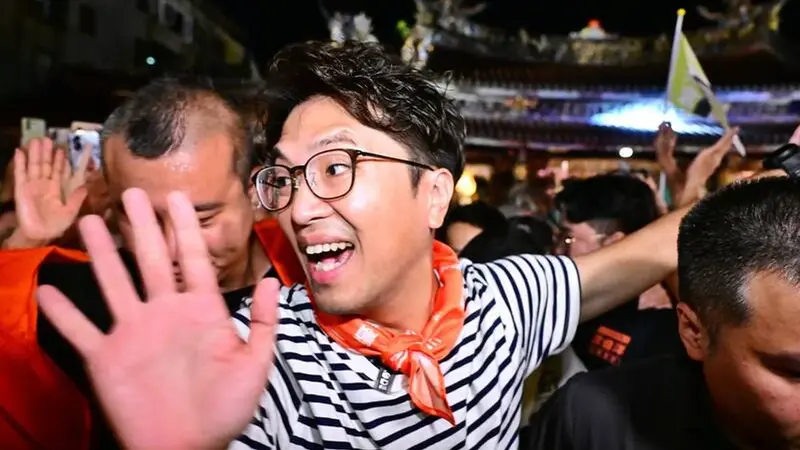 沈伯洋有望跨界演八點檔？民視證實已與團隊接洽中