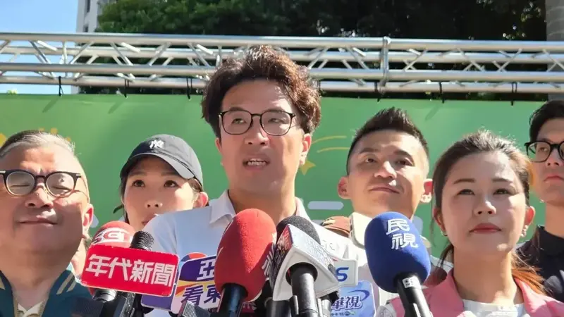 沈伯洋稱雙城論壇交流框架「先留著」 北市府批：自打臉上癮