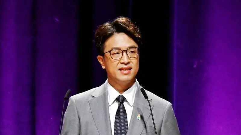 沈伯洋市長辯論全程不讀稿，拋出百日內落實三大政見與治理願景