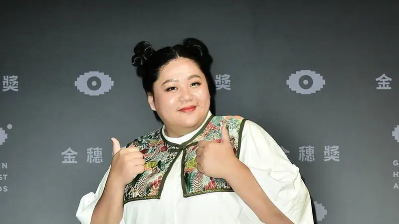 台金獎女星蔡嘉茵任親密指導，助井柏然、孫千《早春晴朗》吻戲創紀錄