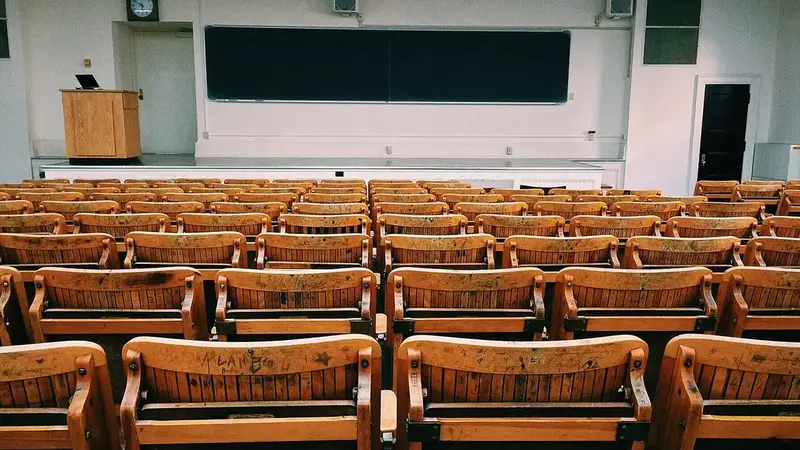 淡大電機所選修課全班神隱！僅剩一人到場惹怒教授（示意圖）