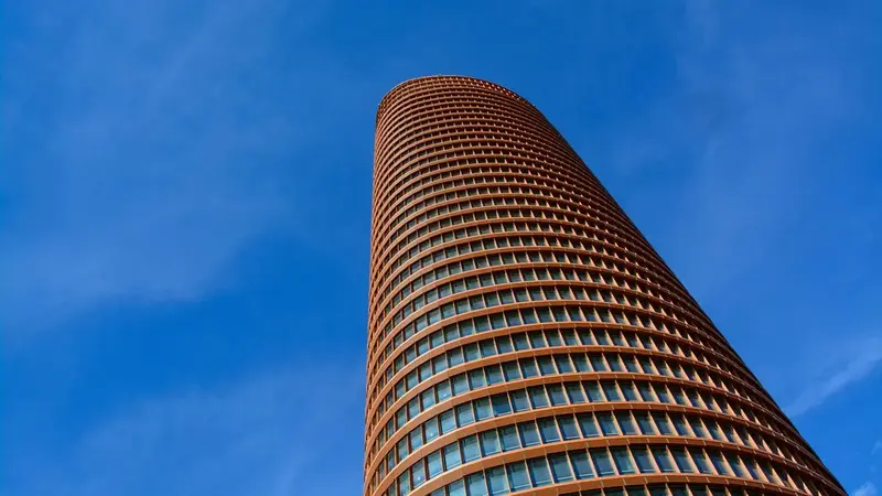 騙慈濟10.6億元疫苗案主嫌逃向香港,調查局發布正面通緝照(示意圖)