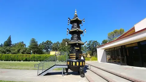 藝人深陷宗教狂熱釀命案，細數演藝圈神祕組織爭議（示意圖）