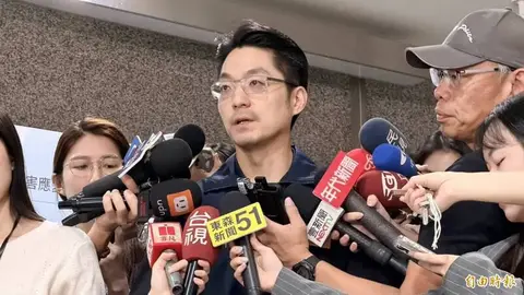 清潔隊員搬樹枝挨批作秀陷低潮，蔣萬安公開力挺：做最強後盾