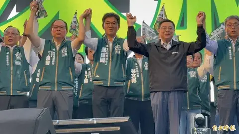 卓榮泰南下雲林助選劉建國，強調擺脫地方家族政治