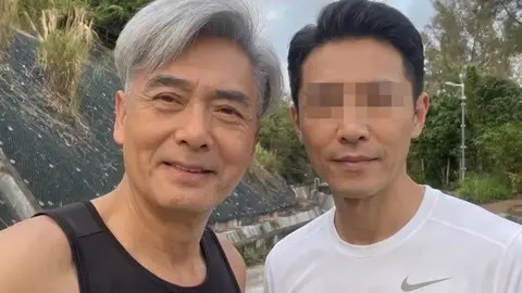 71歲巨星周潤發登高健行被捕獲，親切與民眾自拍展現平易近人風格
