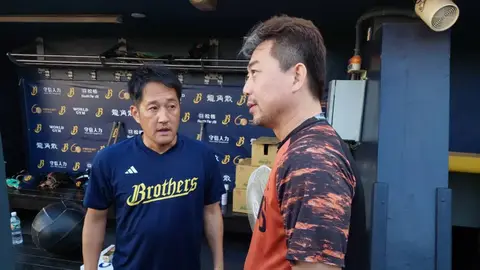 中職季後挑戰賽前哨戰登場，統一獅總教練林岳平賽前幽默互動逗樂平野惠一