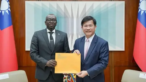 史瓦帝尼新任大使抵台向林佳龍呈遞國書，期盼持續深化台史雙邊友好情誼