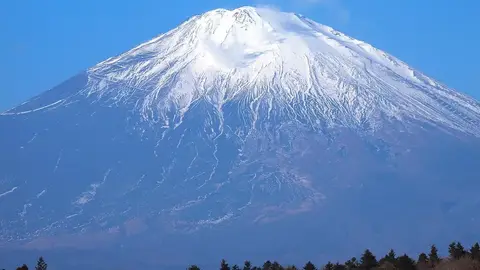 富士山非官方登山季擬收直升機救援費，每五分鐘十六萬日圓換算大約台幣一千六百元（示意圖）