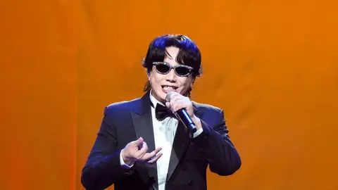 金曲歌王蕭煌奇小巨蛋開唱升格人夫，神祕妻子娘家送花祝賀江蕙獻祝福