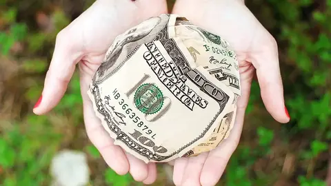 達成慈善基金會捐款破七百萬，助新竹清寒家庭安葬（示意圖）