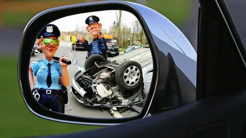 基隆死亡車禍逆轉！騎士未依規定左轉遭小貨車撞死，檢方偵結還駕駛清白（示意圖）