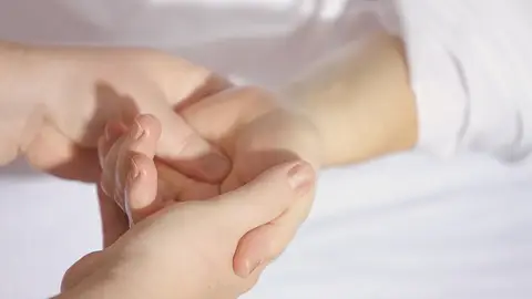 加拿大按摩權威沙隆斯訪台，八月底國立體育大學大師論壇將登場（示意圖）