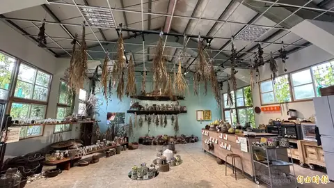 台南大地藝術季結合流域巴士，帶領大眾走訪曾文溪七大展區