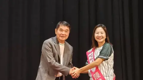 苗栗縣長號次抽籤 藍綠候選人陳品安、鍾東錦分別獲 1、2 號