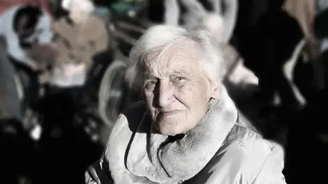 日本最高齡人瑞 115 歲辭世 生前超過八十歲仍堅持看診（示意圖）