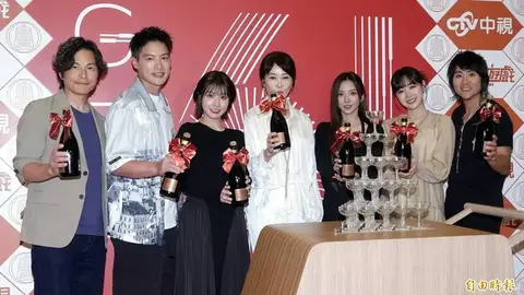 《飢餓遊戲》奪金鐘實境主持人獎,峮峮現身淚灑現場,回歸主持棒露曙光?