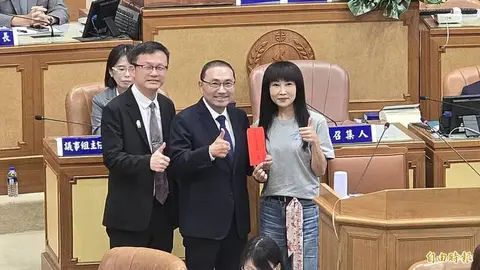 林口民代省下百萬競總經費捐助弱勢學童 侯友宜大讚善行全國罕見