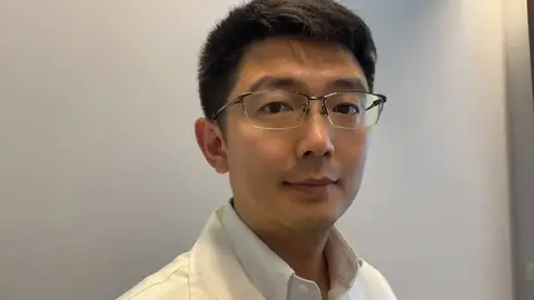 台中選戰另類操作,黃守達推石虎與鈴蘭無政治味徽章