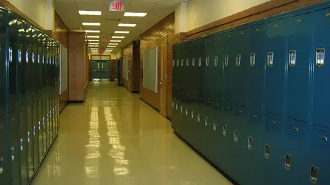 台中傳出14歲學生校內墜樓身亡，校方說明事發經過與前置狀況（示意圖）