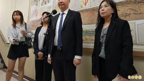 國籍航空歐洲航線飛越俄羅斯領空，交通部長陳世凱回應了