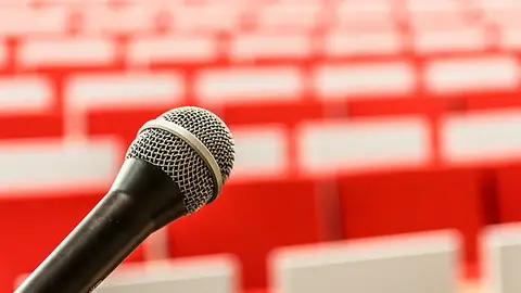 淡江青年論壇傳因行程取消？李陣營澄清：10月19日準時出席（示意圖）