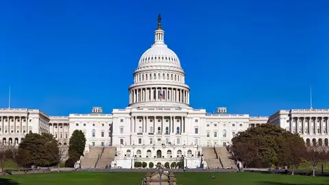 美國最新財政赤字逼近兩兆美元大關，創下五年來最高紀錄（示意圖）