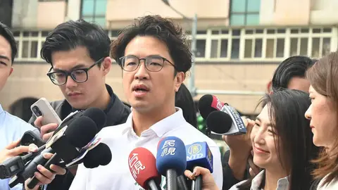 作家朱宥勳點評台北市長選戰，直指蔣萬安敗在懶政而沈伯洋勝在勤勞